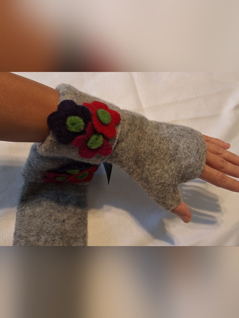 La Fenice Italy Women's Gray Handmade Wool-Blend fingerless mittens One Size NWT